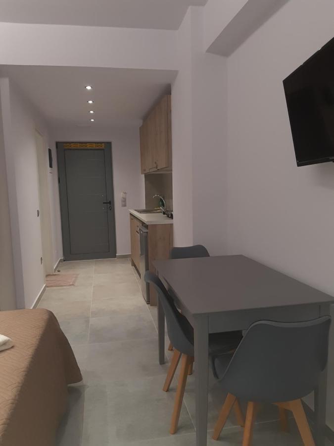 פלטאנס Gold Apartments מראה חיצוני תמונה