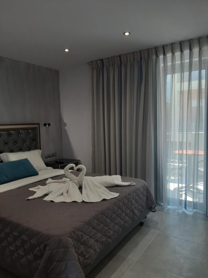 פלטאנס Gold Apartments מראה חיצוני תמונה