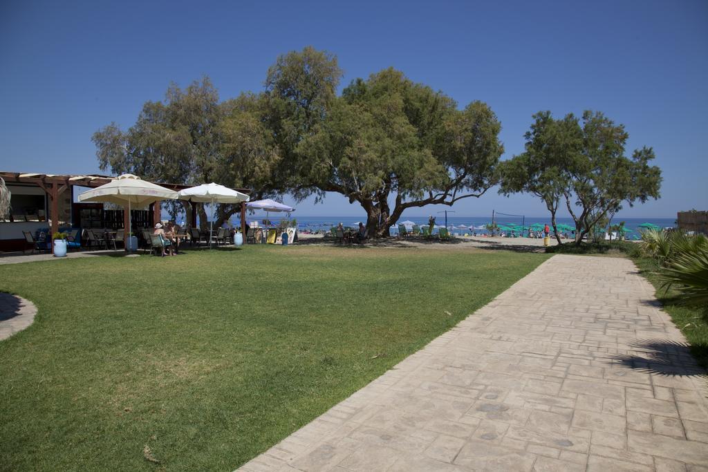 פלטאנס Gold Apartments מראה חיצוני תמונה