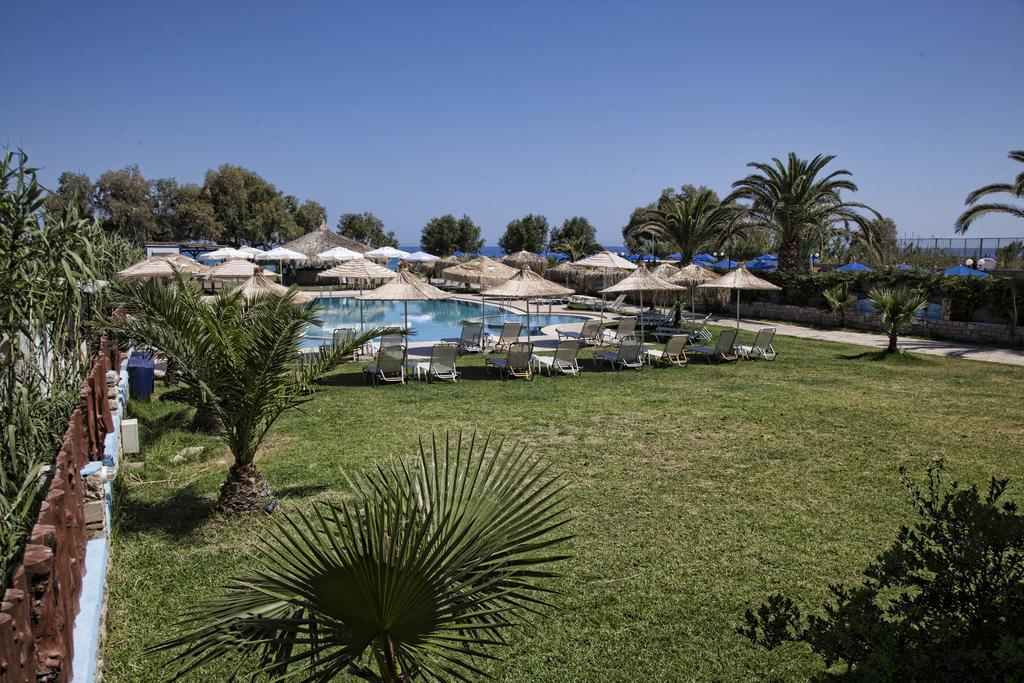 פלטאנס Gold Apartments מראה חיצוני תמונה