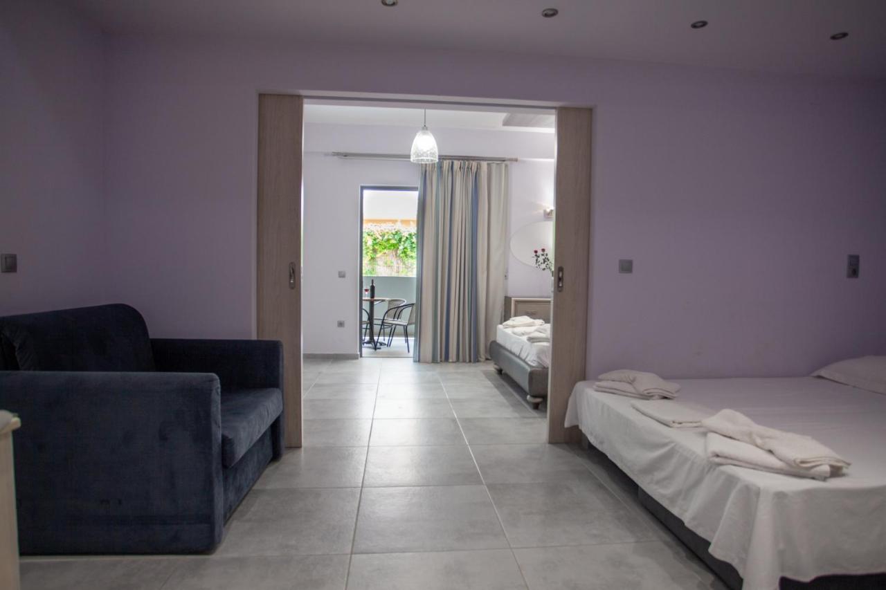 פלטאנס Gold Apartments מראה חיצוני תמונה