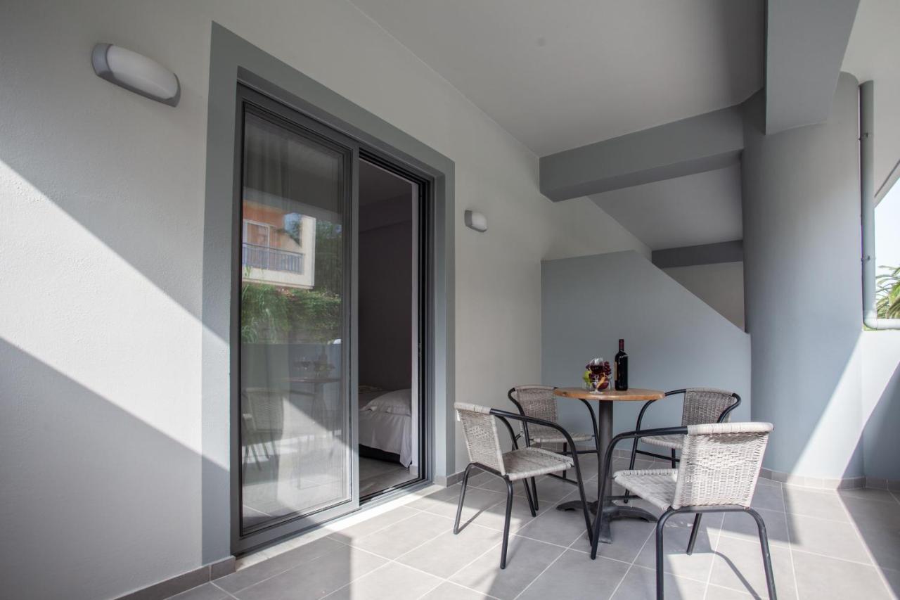 פלטאנס Gold Apartments מראה חיצוני תמונה